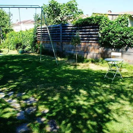 La Maison Verte بيت ضيافة ألبي