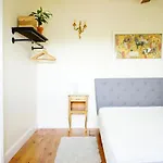 ゲストハウス La Maison Verte 3*
